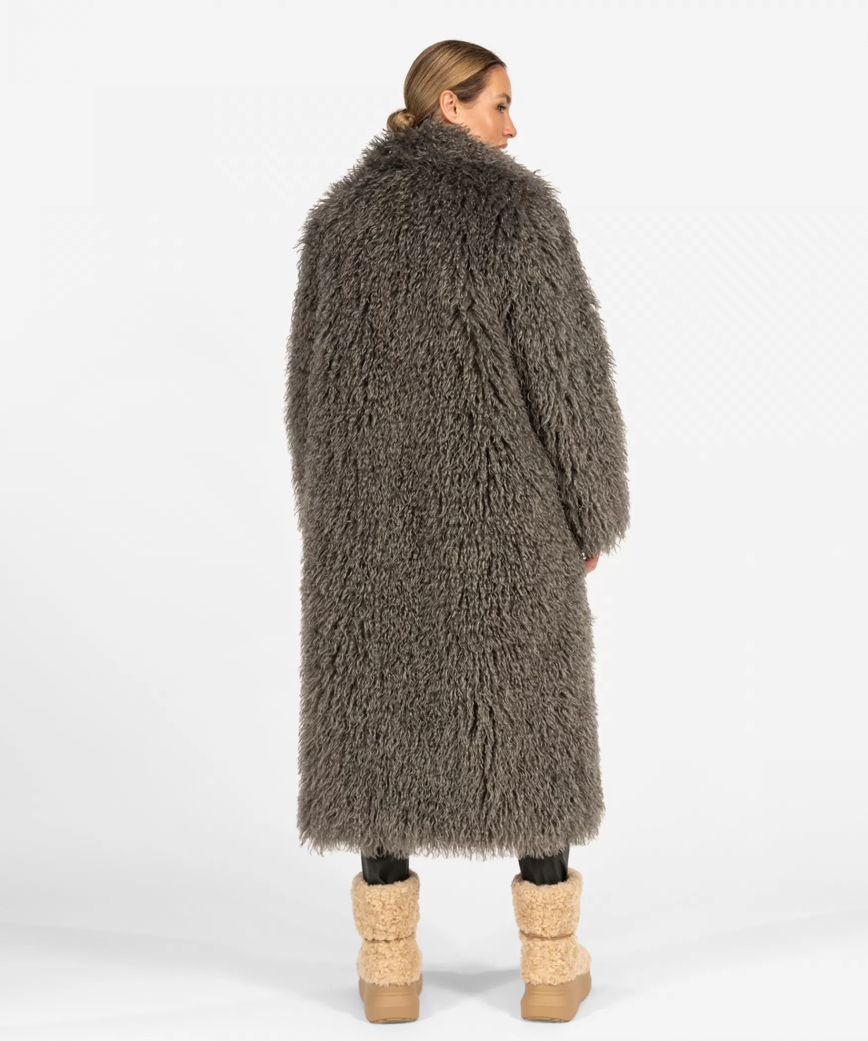 ceddy__classic_grey_27688.webp IBANA Ceddy | < Faux Fur