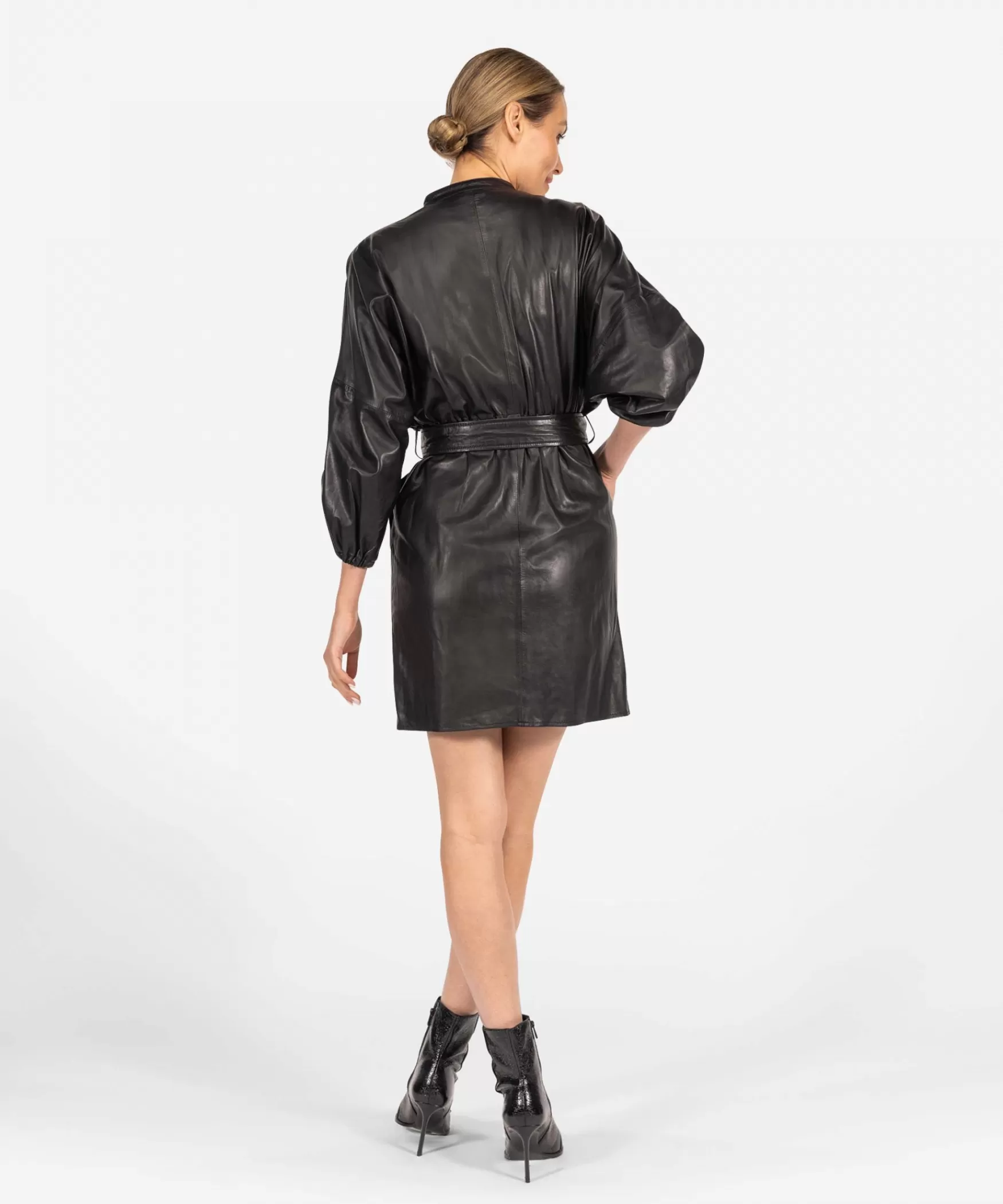 daphni__black_19791.webp IBANA Daphni | Black< Leren Jurken | Mini Jurken