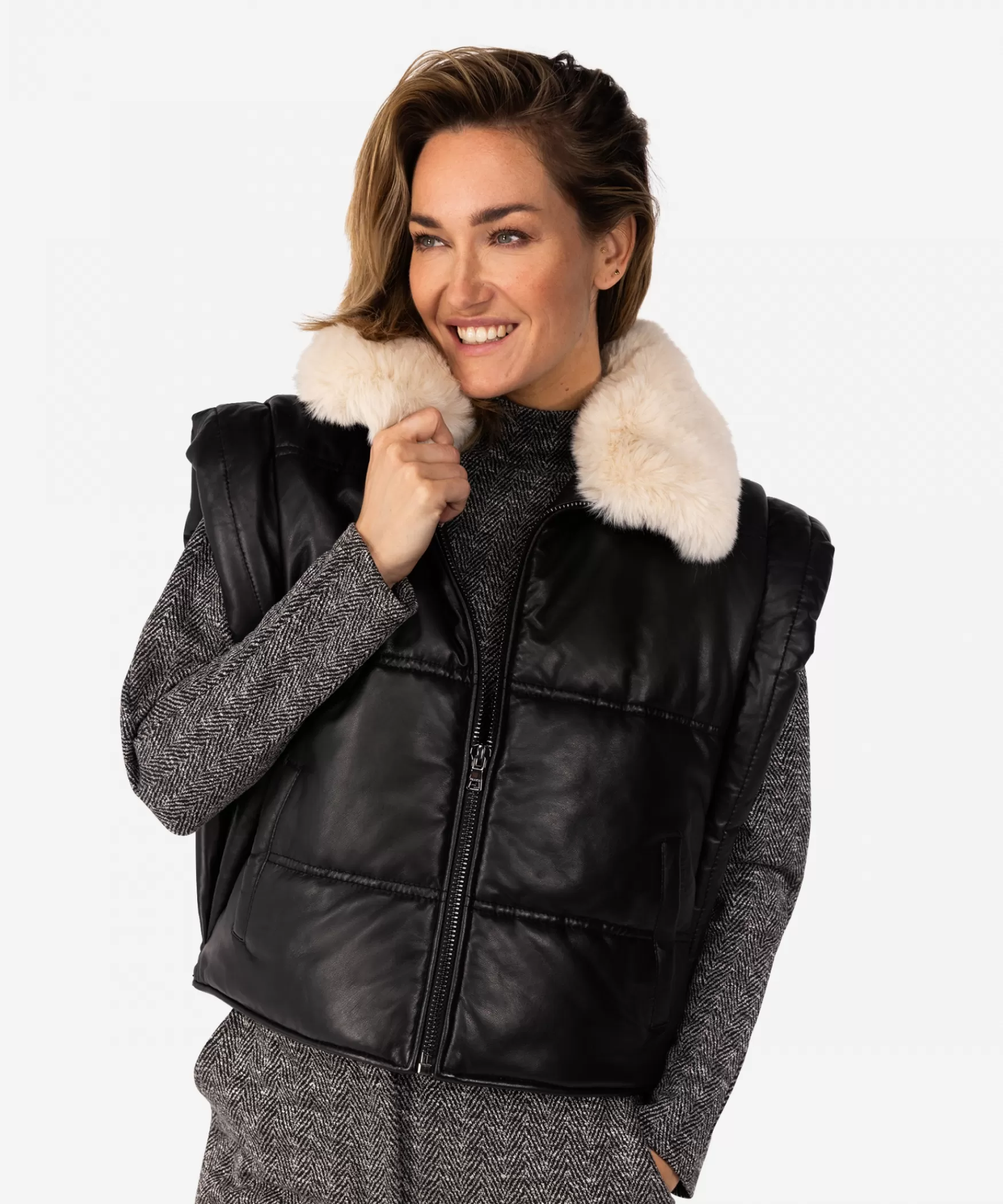 IBANA Joelle | Black< Gilet | Gewatteerd