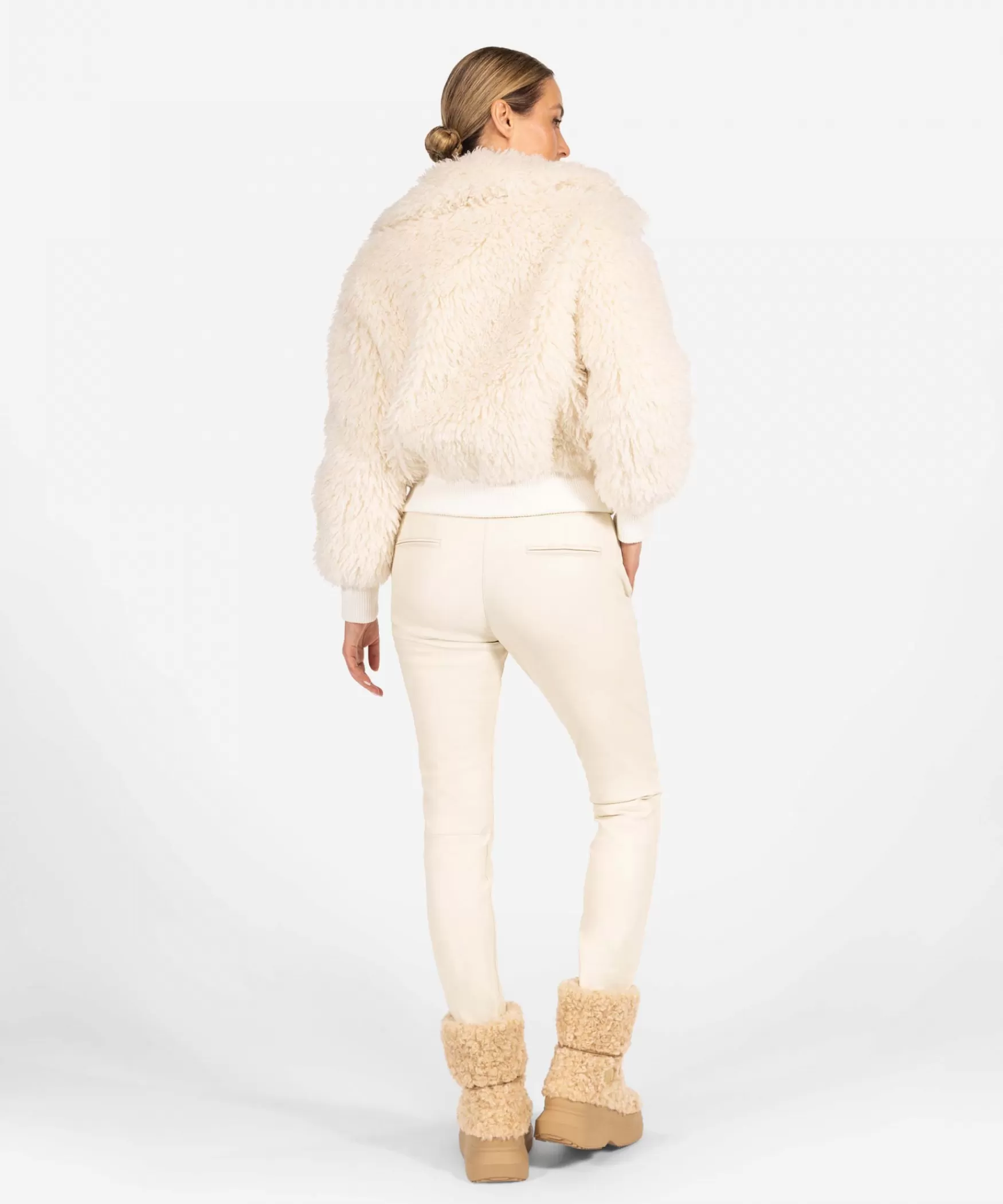 josy__coco_white_27645.webp IBANA Josy | < Faux Fur