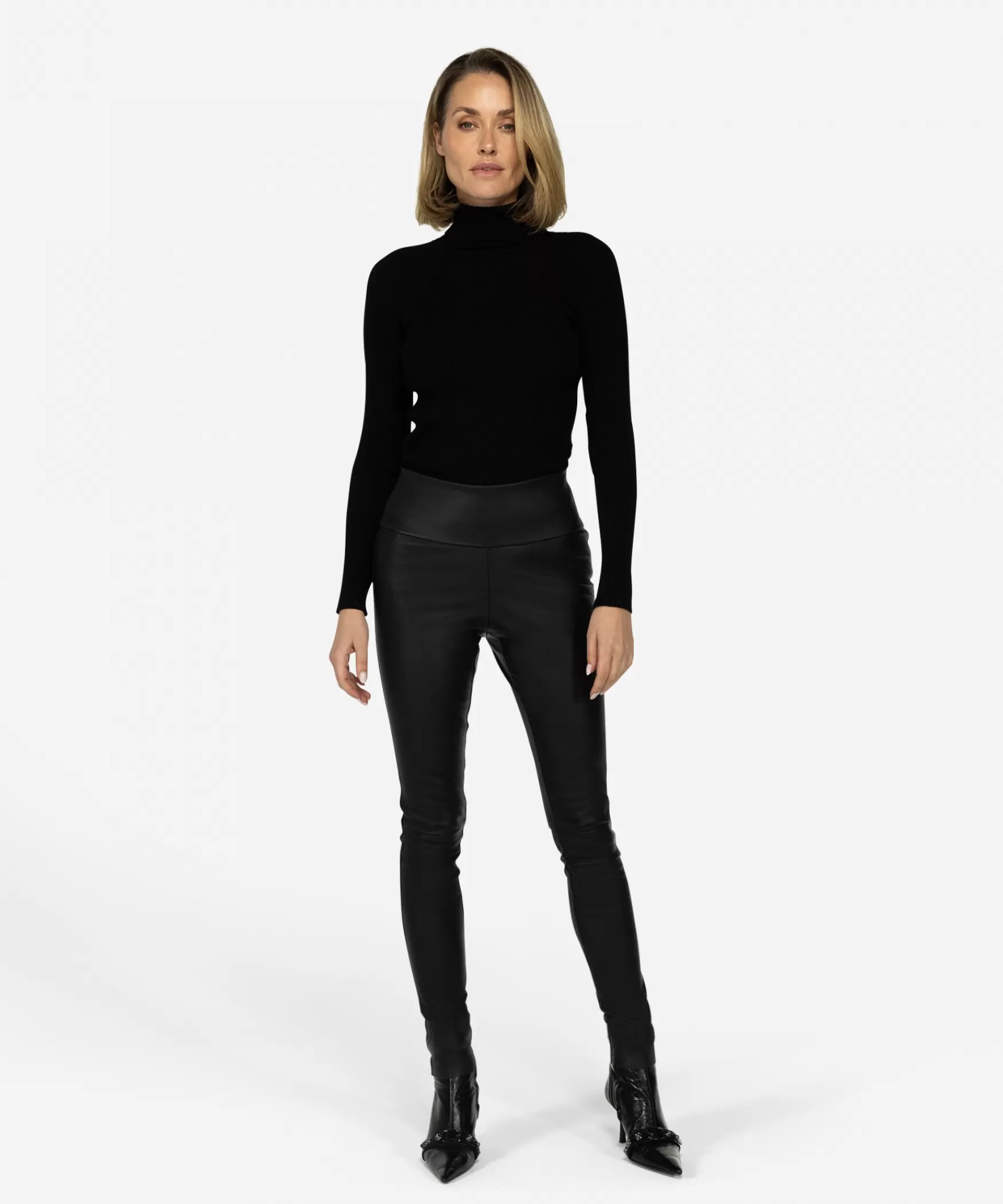 IBANA MOLLY PLAIN | Black< High Waist | Leggings