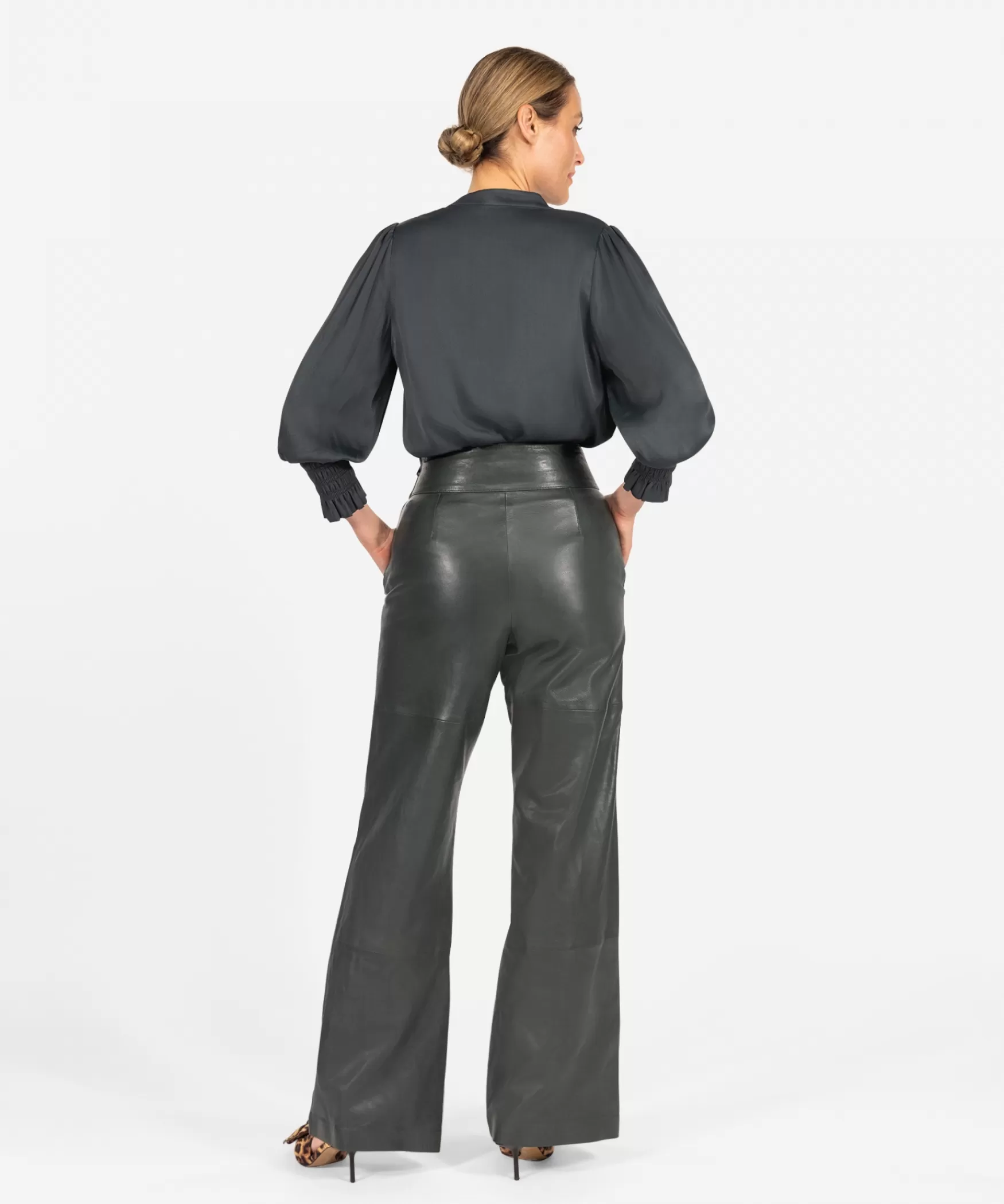 IBANA Palidia | < High Waist | Flared